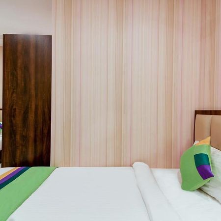 Hôtel Treebo Trend Sindhura Grand à Haïdarabad Extérieur photo