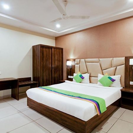 Hôtel Treebo Trend Sindhura Grand à Haïdarabad Extérieur photo