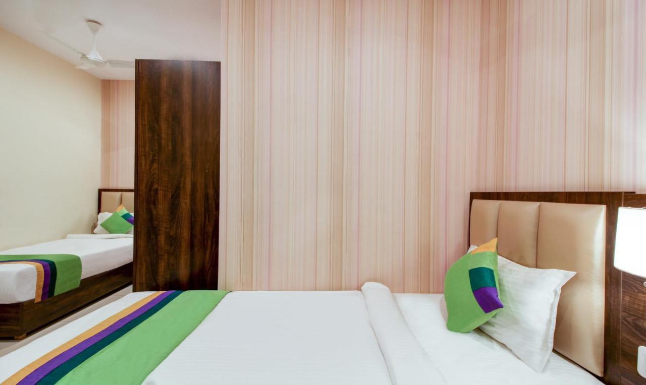 Hôtel Treebo Trend Sindhura Grand à Haïdarabad Extérieur photo