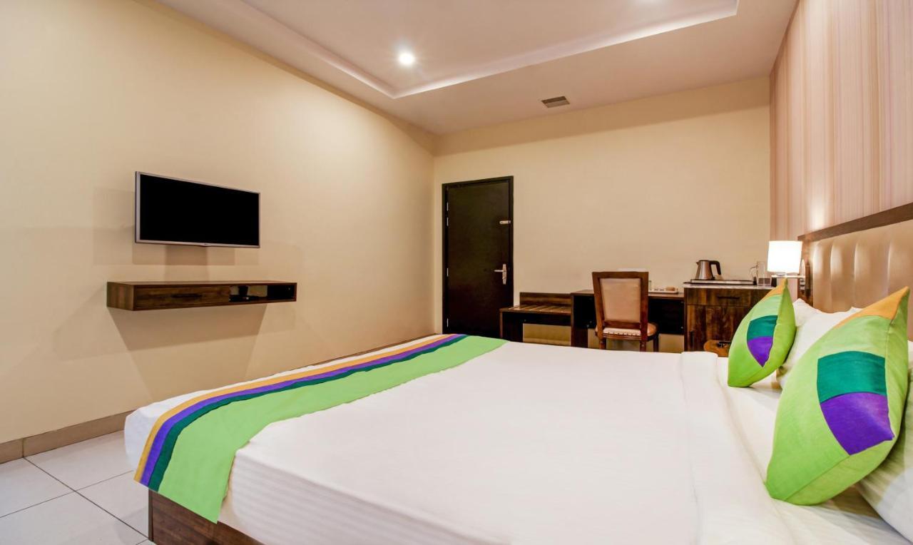 Hôtel Treebo Trend Sindhura Grand à Haïdarabad Extérieur photo