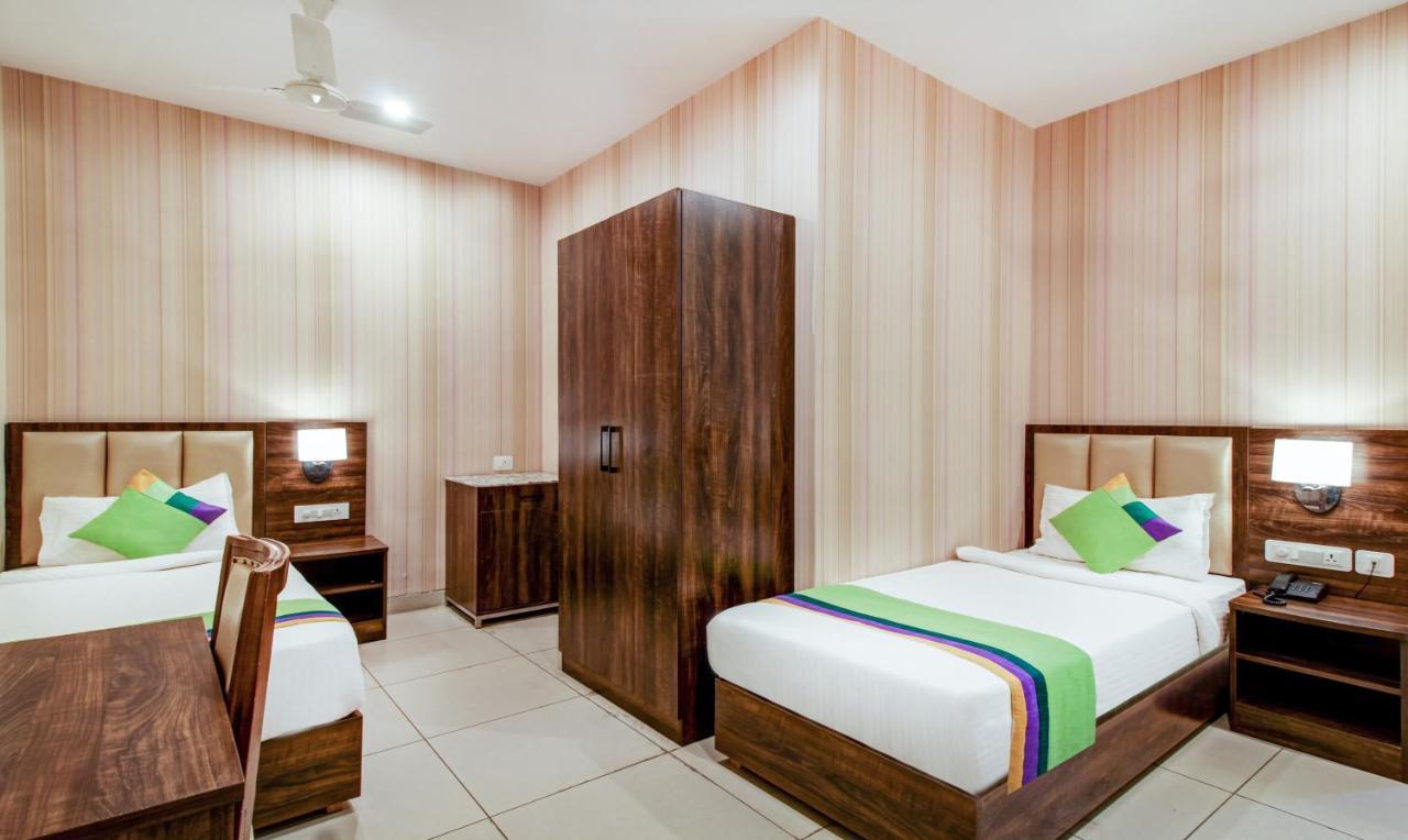 Hôtel Treebo Trend Sindhura Grand à Haïdarabad Extérieur photo