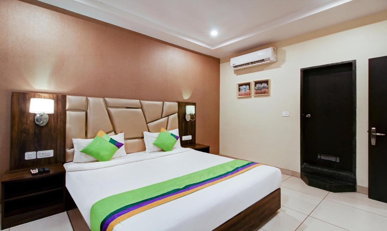 Hôtel Treebo Trend Sindhura Grand à Haïdarabad Extérieur photo